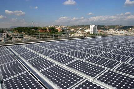 كوريا الجنوبية تبني مصنعاً للطاقة الشمسية في إيطاليا 