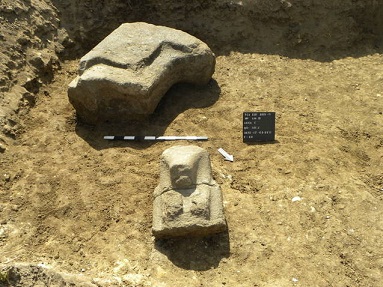 اكتشاف أضخم تمثال للملك أمنحتب الثالث بالأقصر