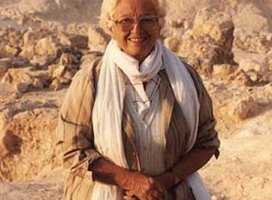 الفرنسية -كريستيان ديروش نوبلكور- التى أحبت مصر