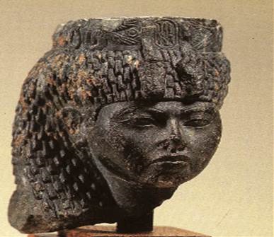 الاثنين القادم ..-سيناء مهد الكتابة الأبجدية- بالمتحف المصري 