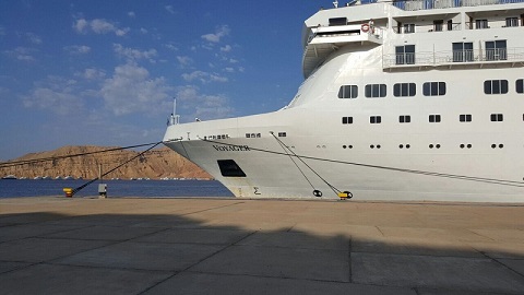 بالصور .. وصول اولى السفن السياحية لميناء شرم الشيخ وعلى متنها 618 راكباً وطاقم العمل