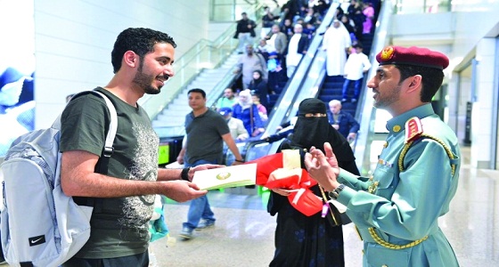 دبي تفاجئ مغرّداً سعودياً باستقباله في شهر العسل