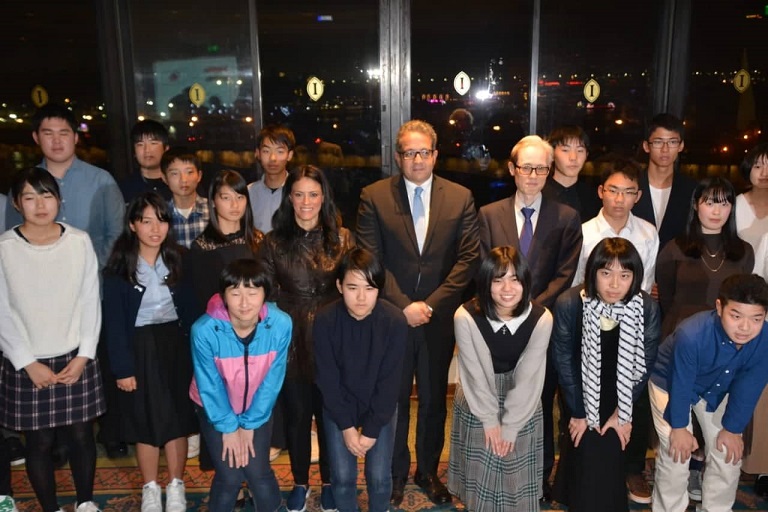 وزيرة السياحة تلتقي وفد الشباب الياباني المتضررين من الفيضانات
