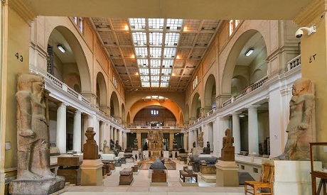 Tour guides of 20 artefacts on display at the Egyptian Museum in Tahrir 
