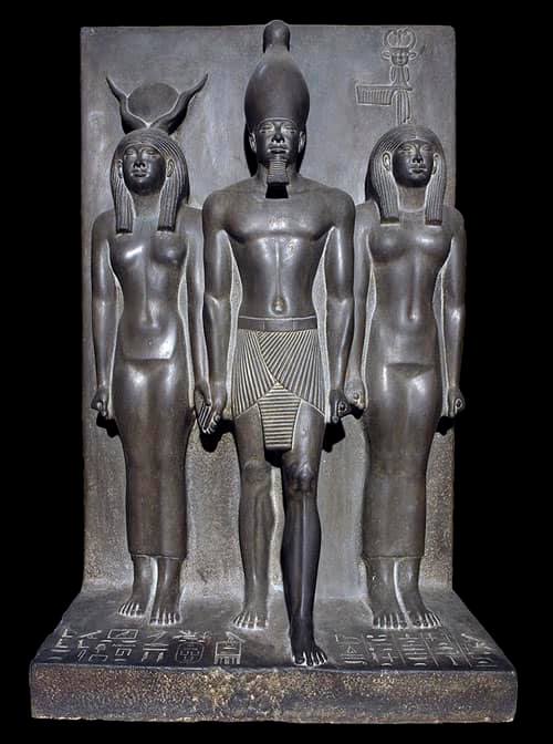عرض جديد لبعض القطع الأثرية بالمتحف المصري بالتحرير
