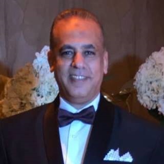 ما بين بيت الحياة والبيت الأبدى ...  يسكن الأجداد
